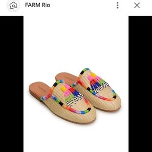 Farm Rio Natural Raffia Mule. New without tags